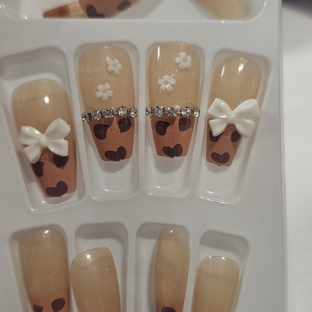 Heart  Leopard Inspired & Floral Press-On Nails - 12pc Luxury Set NEW